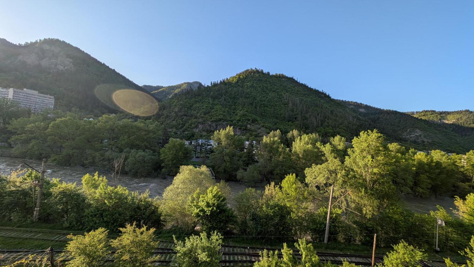 Gari'S Apartment Next To Borjomi Central Park Εξωτερικό φωτογραφία